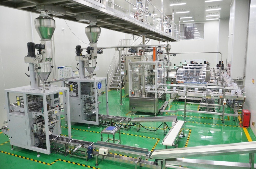 走進雅泰乳業(yè),探秘十萬級無塵車間生產(chǎn)線